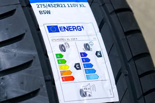 Tyre label with XL attribute