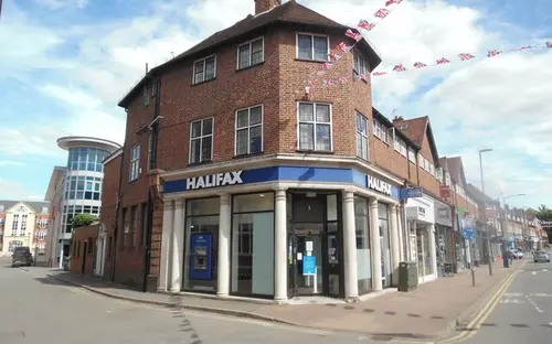 Town centre street in Beaconsfield